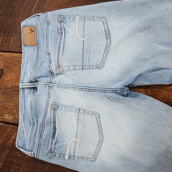 American Eagle Outfitters Light Wash Boot Cut Jeans - Picture 9 of 9